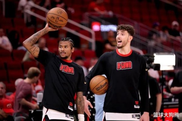 Ngoài Durant, Rockets còn có