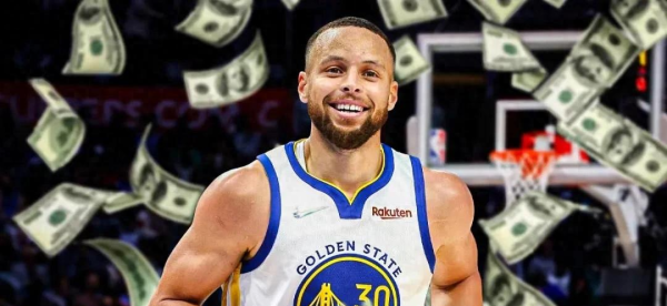 Curry nói về tranh chấp tiền